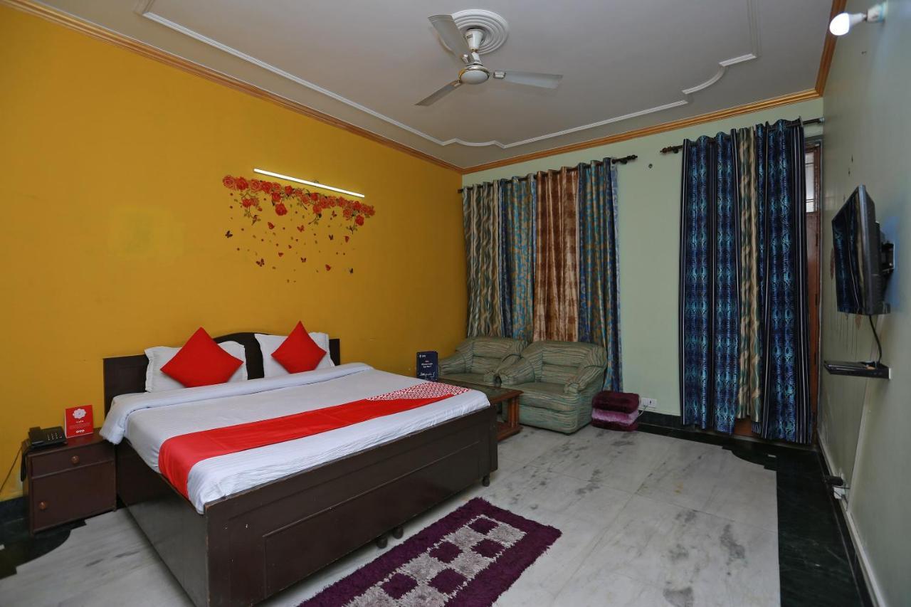 Oyo 11752 Hotel Sun Palace Residency Indirapuram Exterior foto