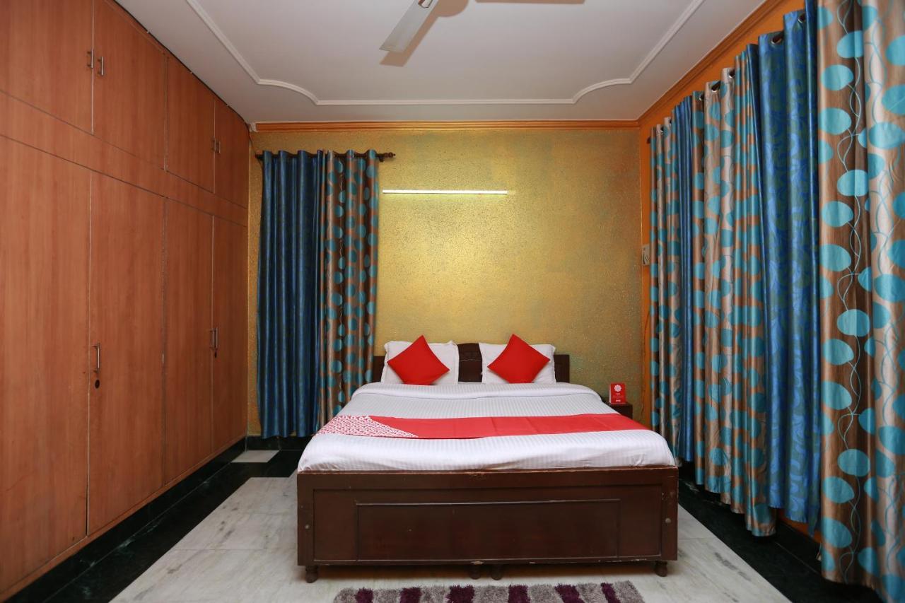 Oyo 11752 Hotel Sun Palace Residency Indirapuram Exterior foto